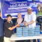 Demokrat Sulsel Berbagi di Hari Raya Kurban, Dua Sapi Disembelih