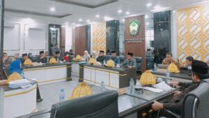 Sidang Pansus Hak Angket DPRD Kabupaten Gowa, yang digelar di Ruang Rapat Pimpinan DPRD Kabupaten Gowa, Senin (22/6/2026). (Foto: dok. RUANG.NEWS)