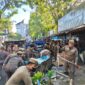 Tanpa Gesekan, 19 Pedagang Kelapa Bongkar Lapak Sendiri Dukung Penataan Kota Makassar