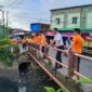BPBD Makassar Gerak Cepat Tangani Sampah yang Menumpuk di Kanal Bara-Baraya