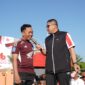 Wali Kota Makassar, Munafri Arifuddin, melepas sekaligus mengikuti kegiatan jalan sehat bersama warga Kelurahan Maccini Sombala, Kecamatan Tamalate