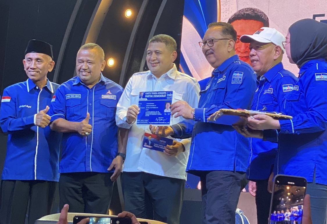 Tinggalkan Golkar, Hari ini Appi Resmi Ber-KTA  Demokrat