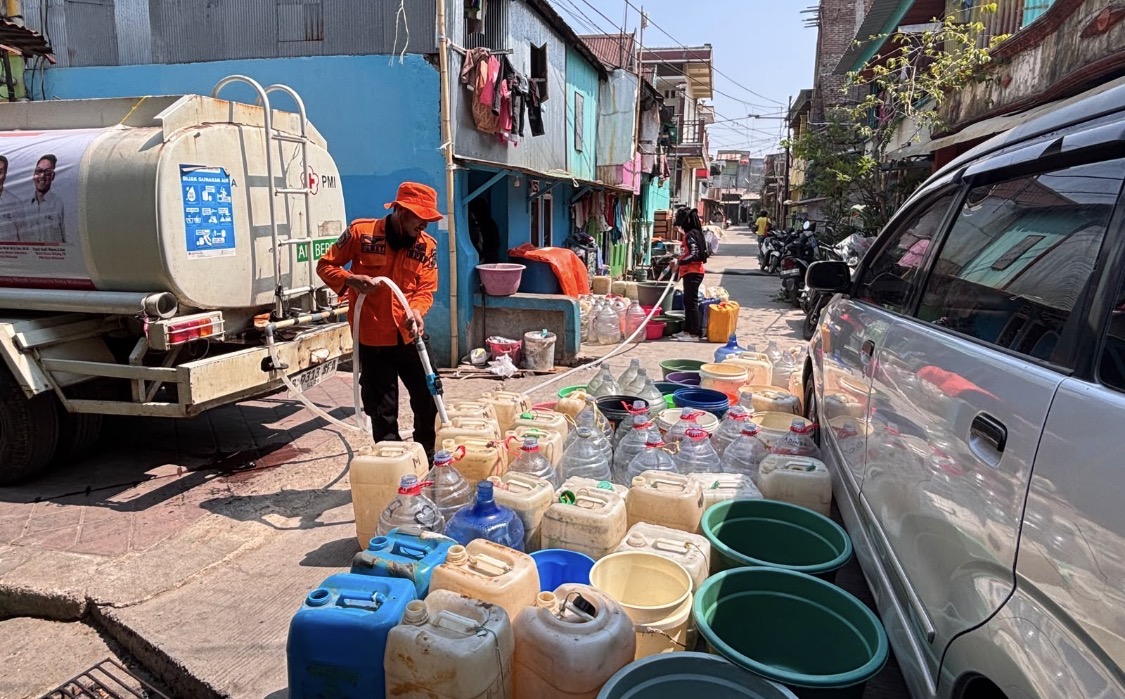 BPBD Makassar Kerahkan 25 Mobil Tangki, 98 Ribu Warga di 9 Kecamatan Terlayani Air Bersih