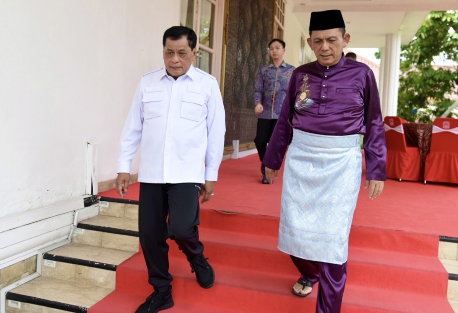 Tekan Disparitas Harga, Nurdin Halid Dorong Integrasi Pelindo dan Pelni